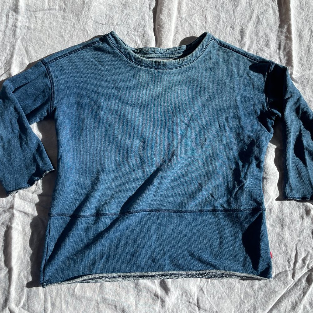 Levi's indigo sweatshirt - Women's Small